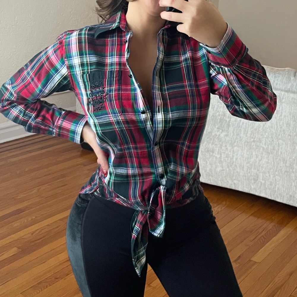 Gorgeous Christmas Ralph Lauren plaid collar top😍